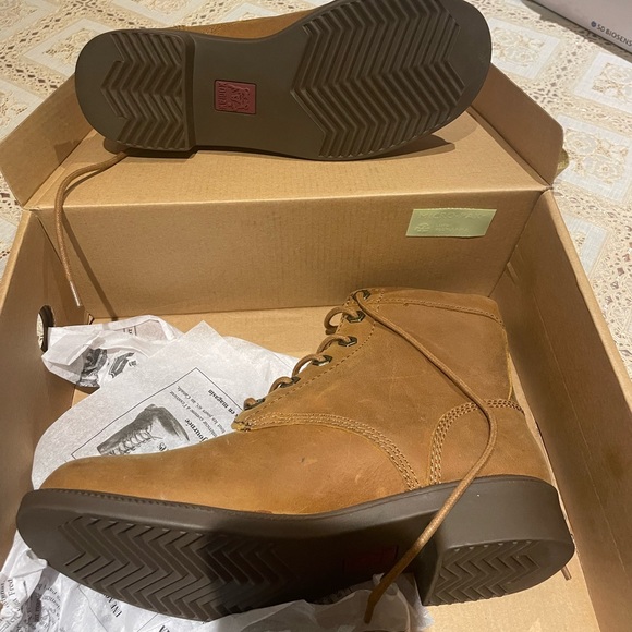 Kodiak Boots -7.5 - Picture 2 of 4